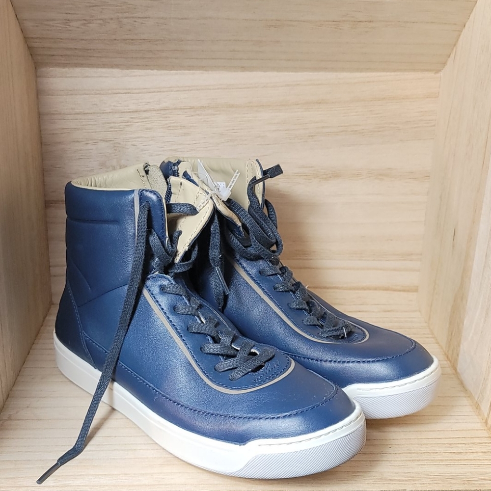 LACOSTE Explorateur Calf Leather High Top Shoes - Picture 2 of 11